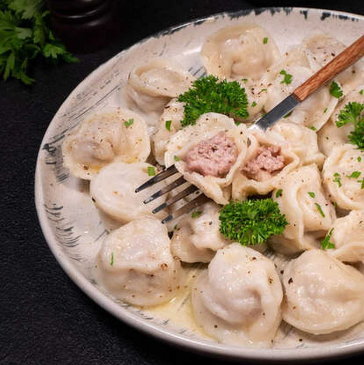 Pelmeni s vepřovým a hovězím masem 1030g