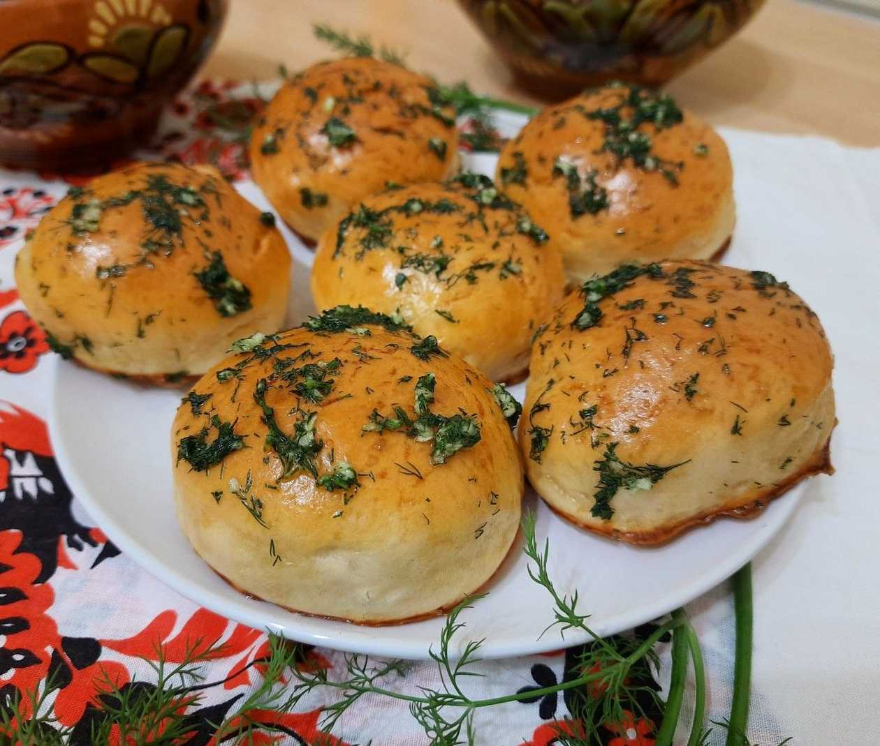 Garlic Pampushki