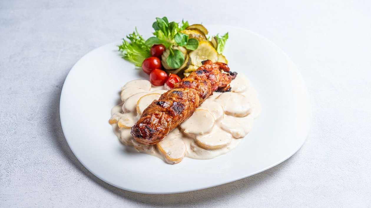 Pork Loin Fillet with Creamy Garlic Potatoes