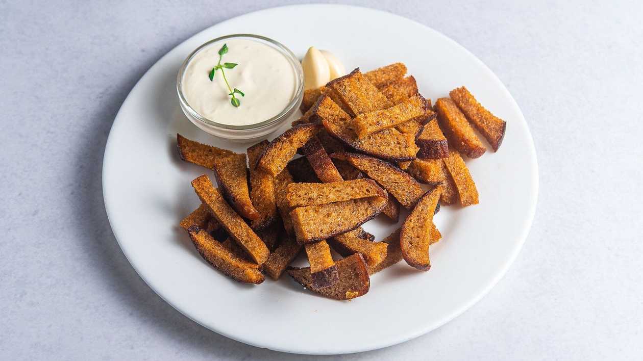 Garlic Bread with Sauce