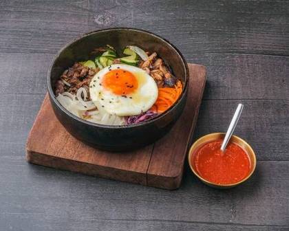 Bibimbap na Chapa Quente