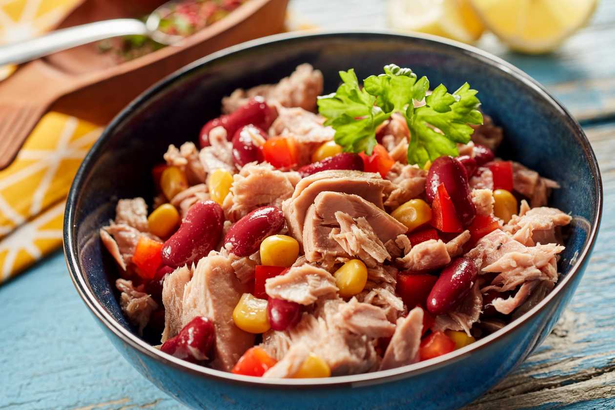 Salata cu file de ton rosu