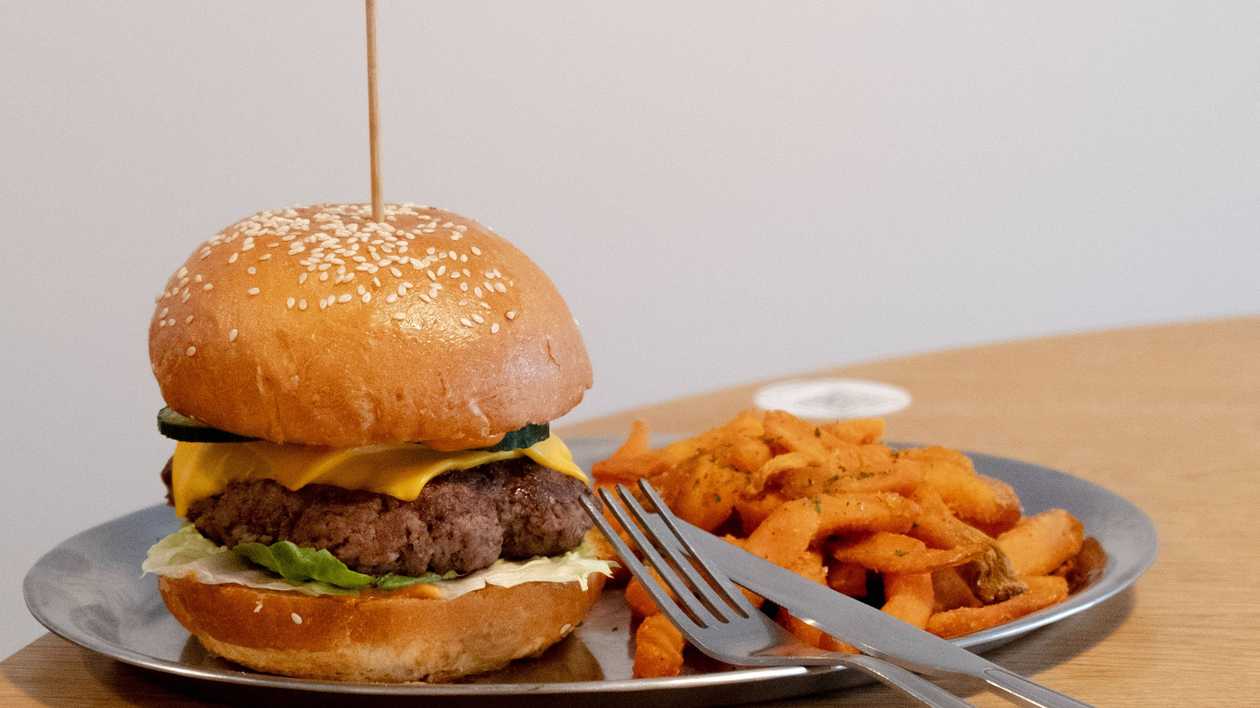 Gochujang Burger🌶️🐷🐮