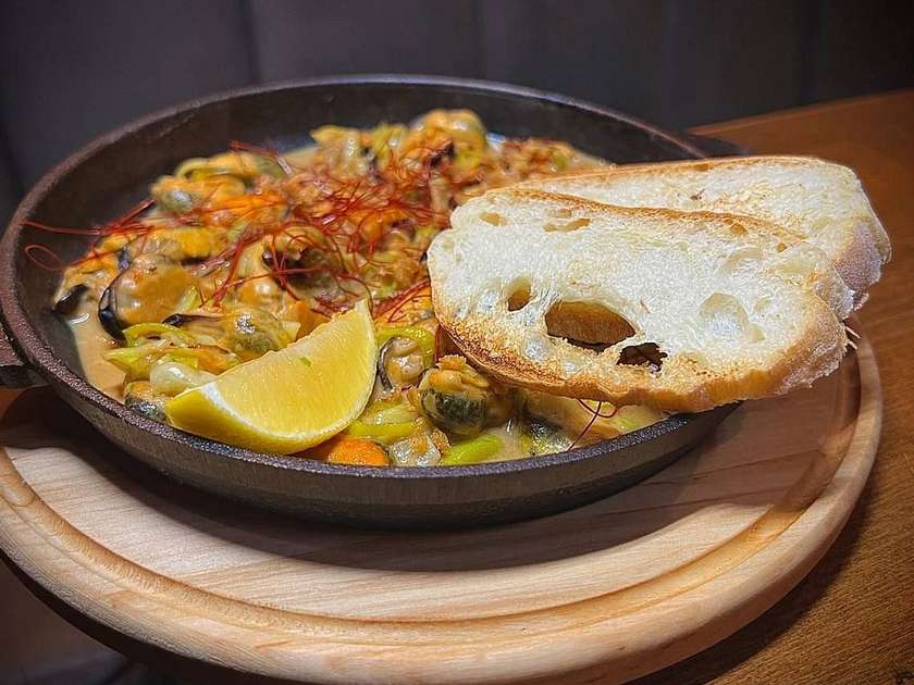 Mussels in Cream Sauce