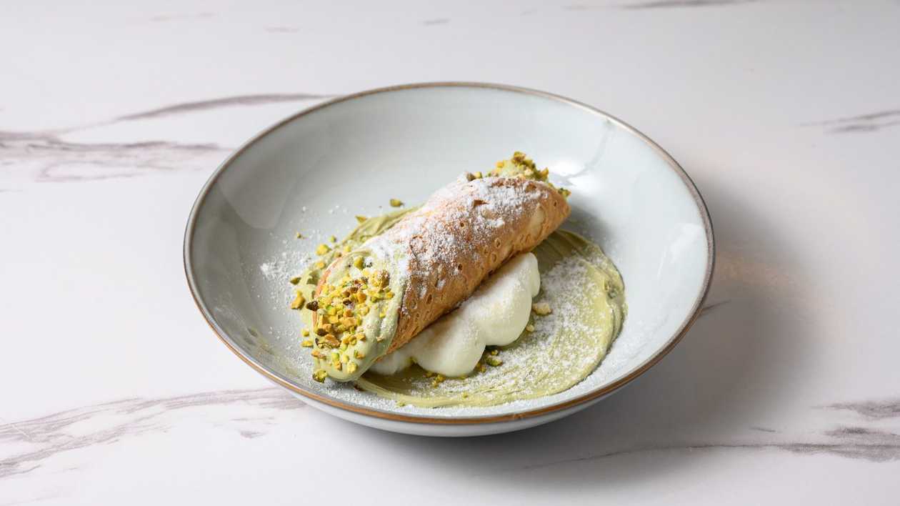 Pistachio Cannoli