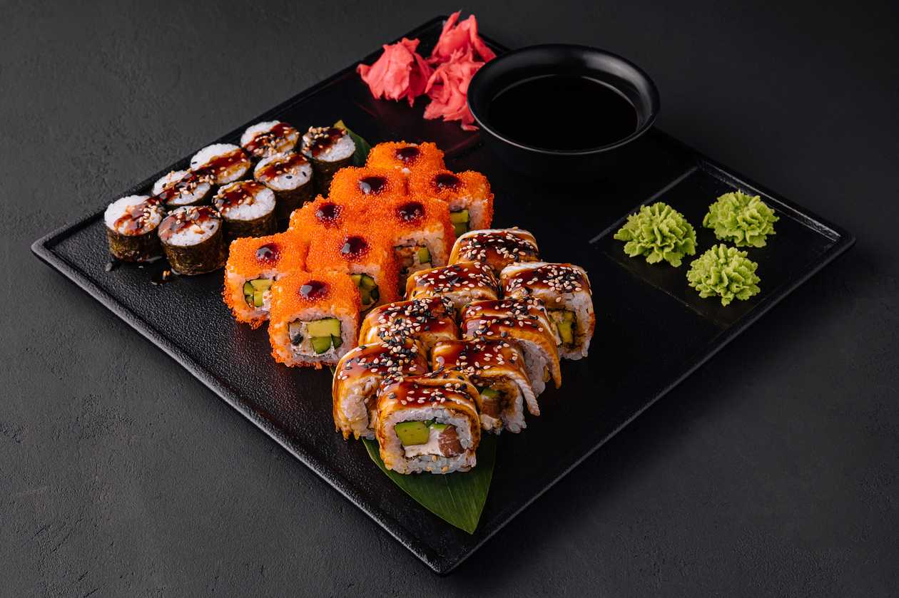 U40.SUSHI MIX2 ROLOS Braseado 13P