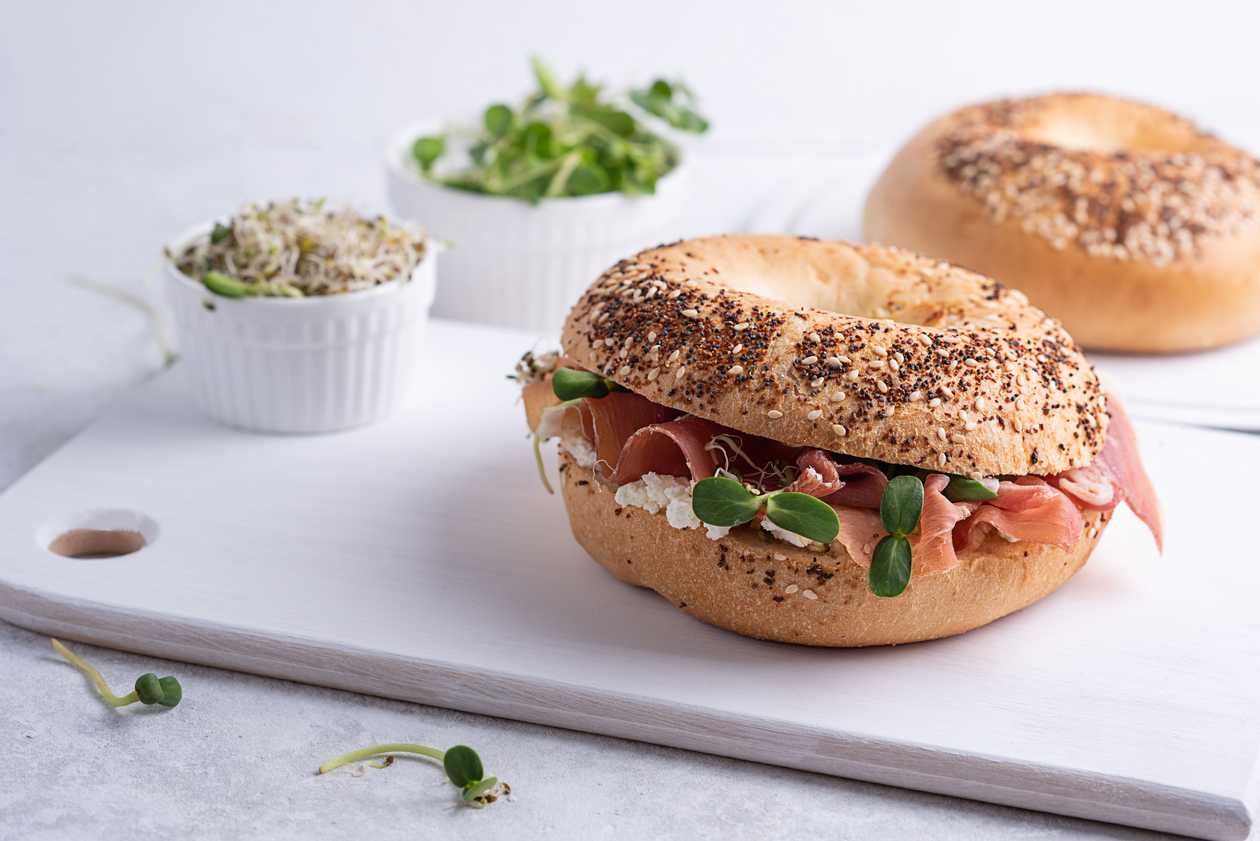 Prosciutto sandwich meal