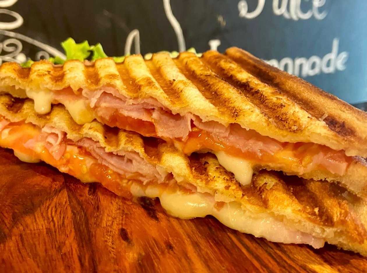 Hot Toast Sandwich