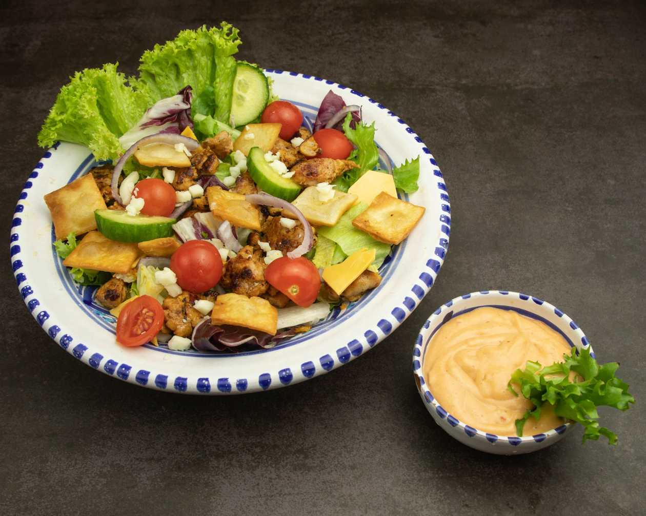 Salata cu piept de pui