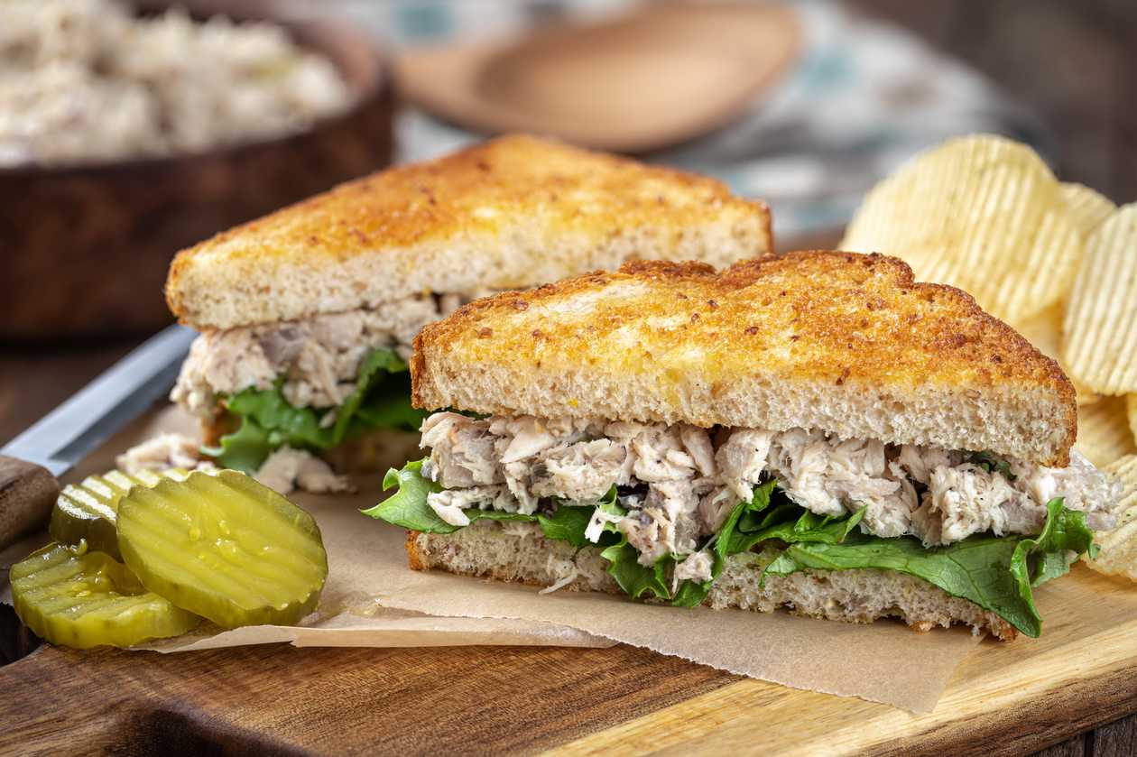 Tuna sandwich