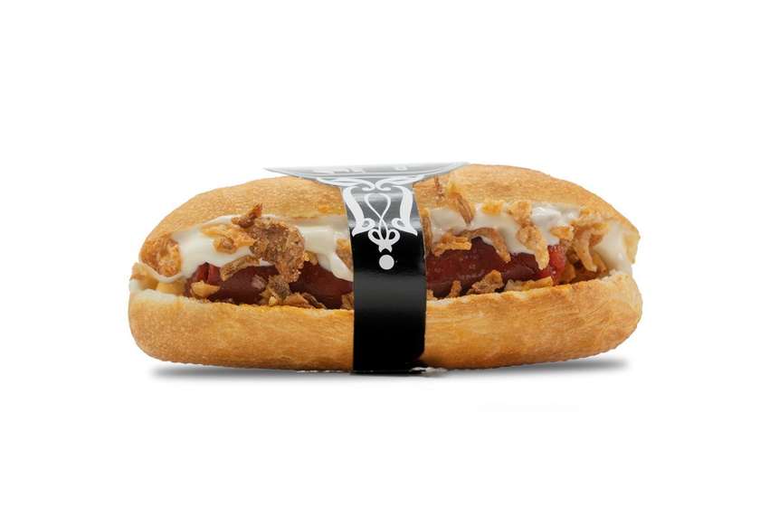 33. Linguiça, cebola crocante e maionese
