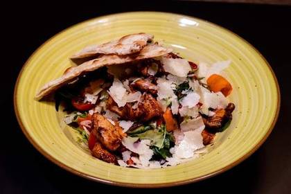 Insalata di pollo speciale