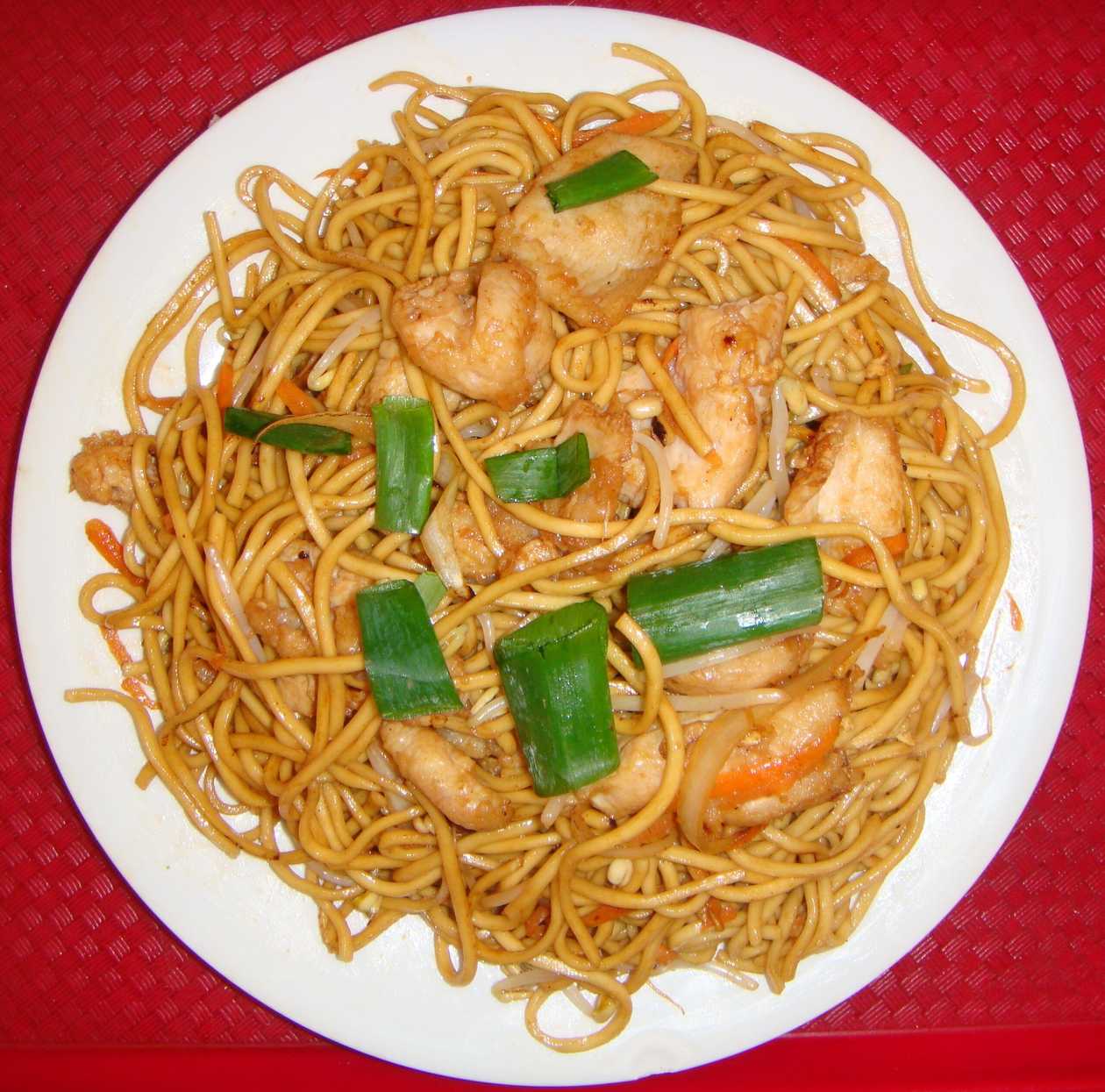 Stir-fried egg noodles