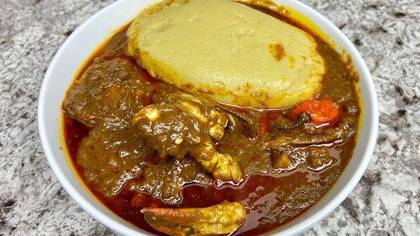 Foutou banane palnut soup