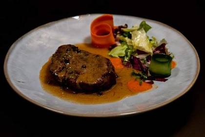 Filetto alla griglia con pepe verde