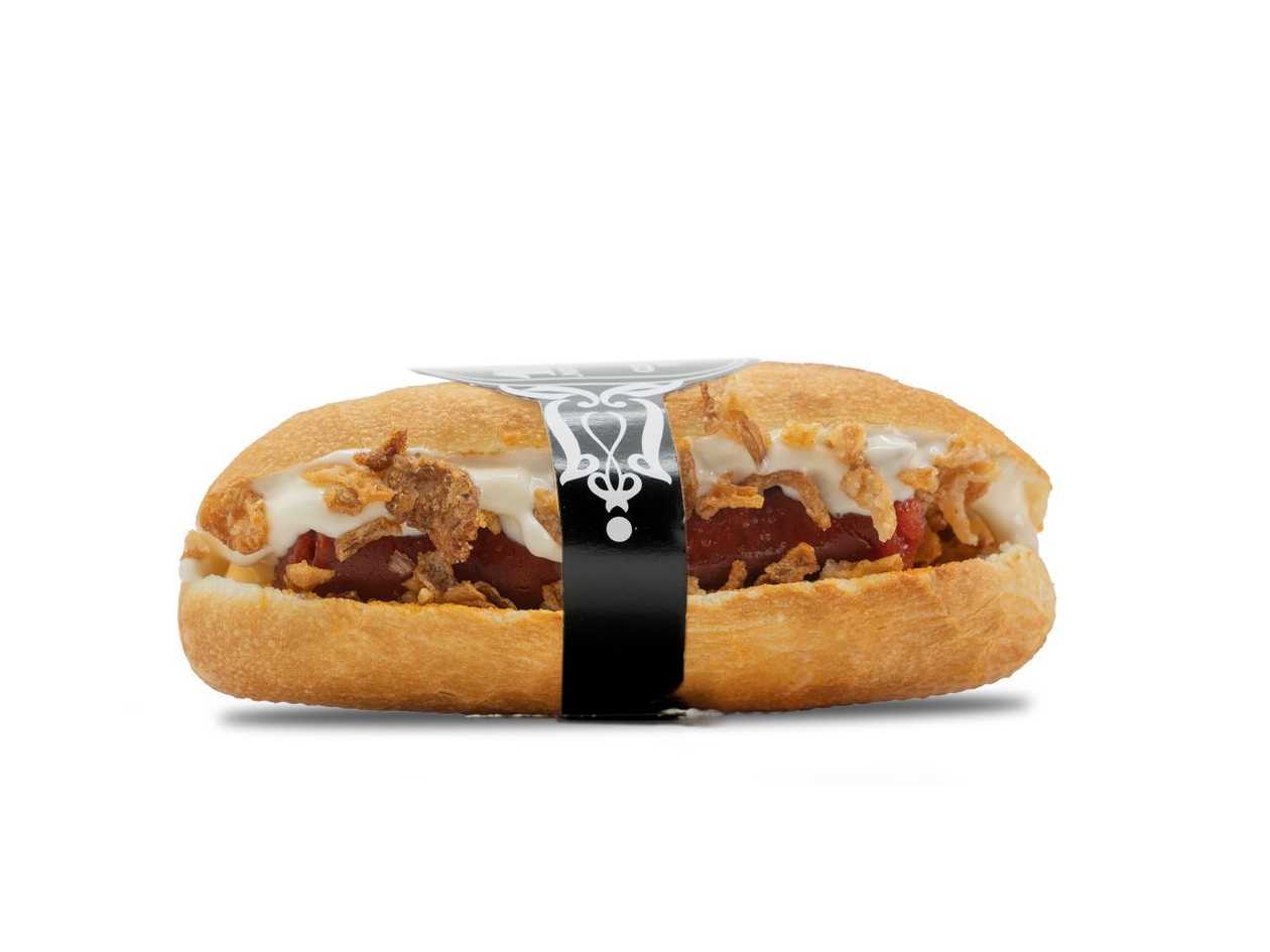 33. Linguiça, cebola crocante e maionese