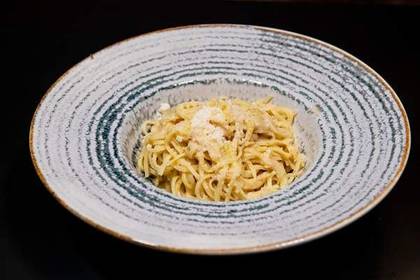 Tagliolini con burro e tartufo bianco