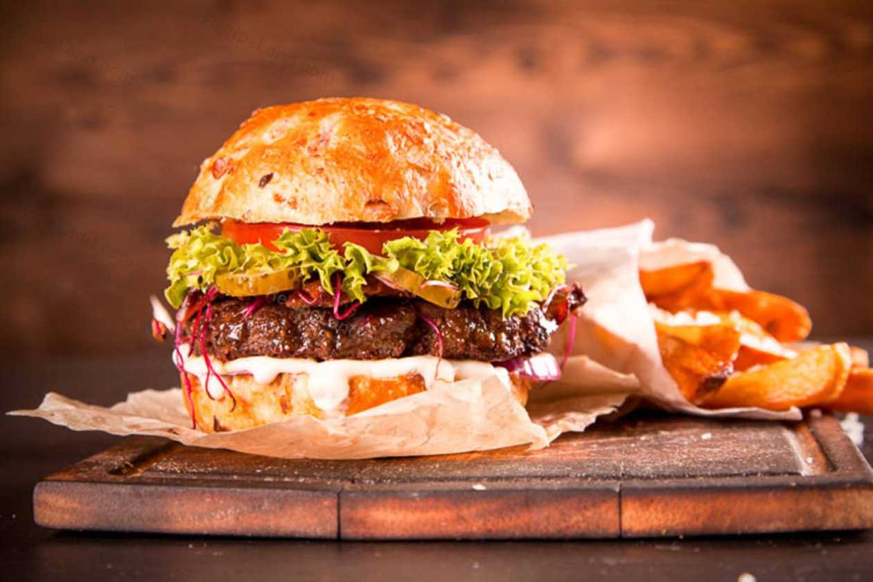 Cheesy Egg Burger