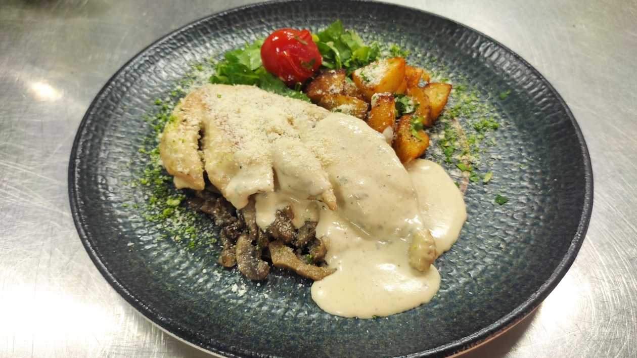 Chicken Breast with Cheese Sauce and Wild Mushrooms