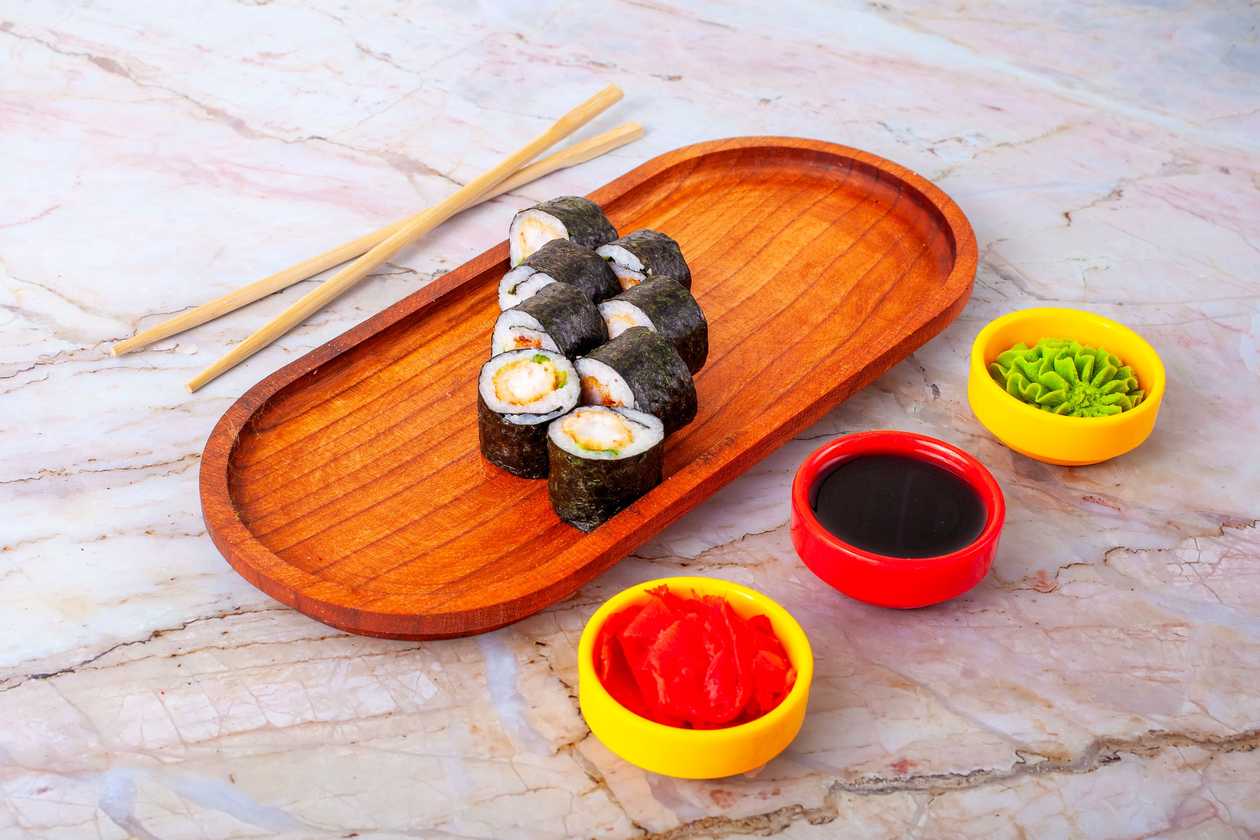 Ebi maki roll (8 ədəd)