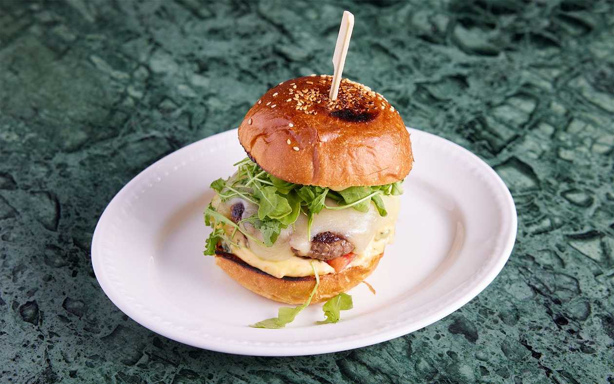 Burgerul Casei din Antricot de Vită 350g