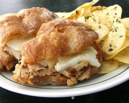 🎁2x1 - Sandes de Pernil com Queijo da Serra