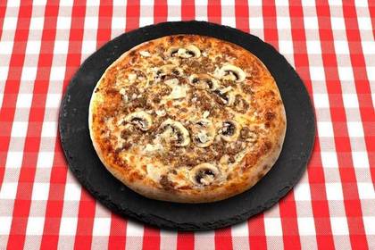 Bolognese Pizza