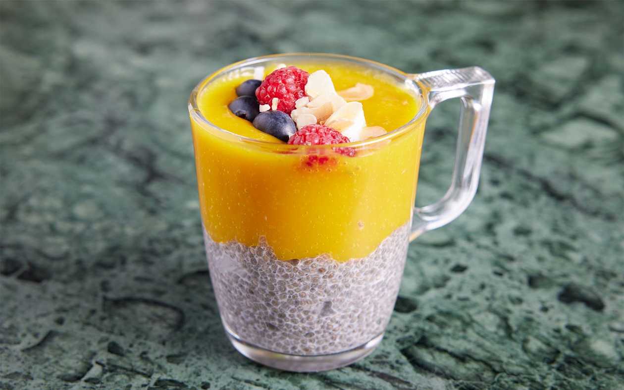 Budinca de Chia cu Fructul pasiunii si Iaurt de Cocos 210 g