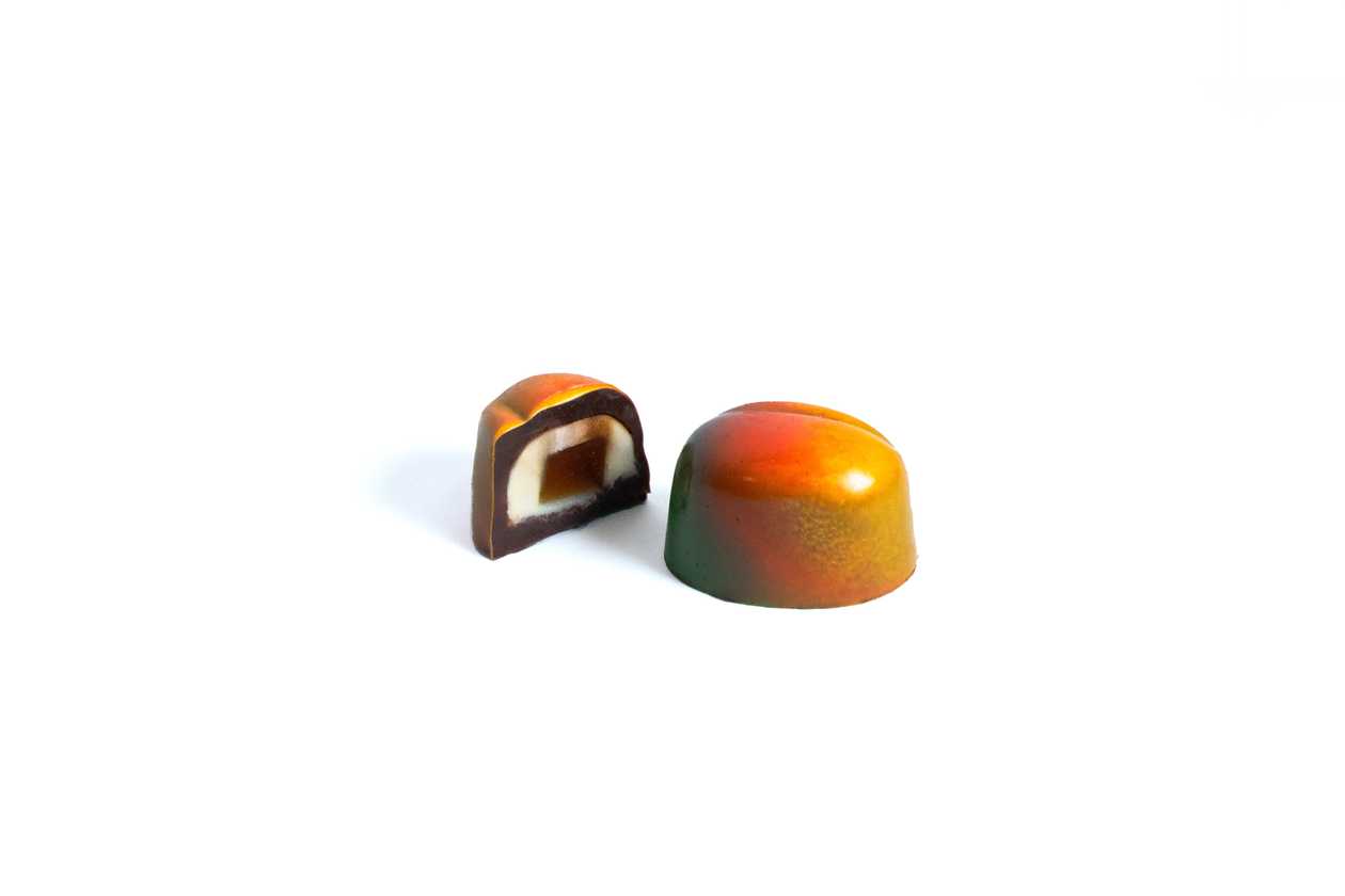Bonbon Dark Chocolate with Vanilla Mango