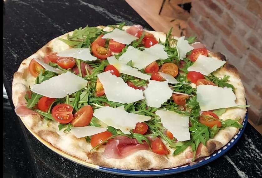 Pizza crudaiola