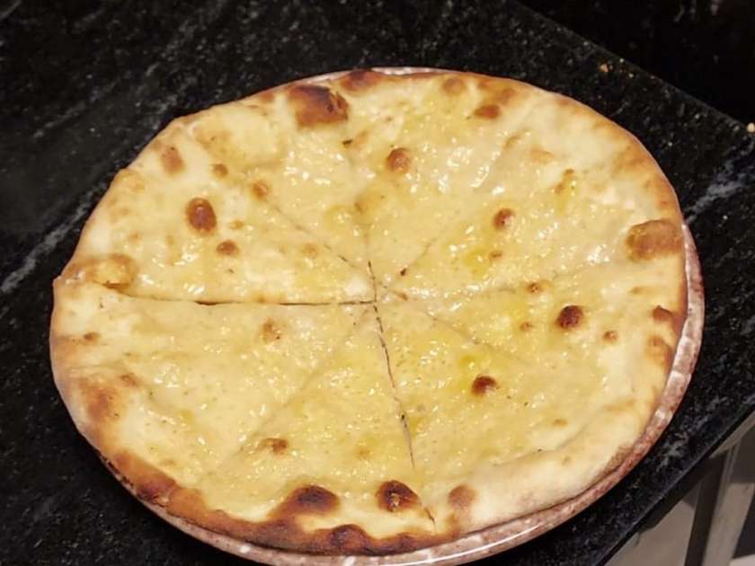 Focaccia aglio e parmigiano