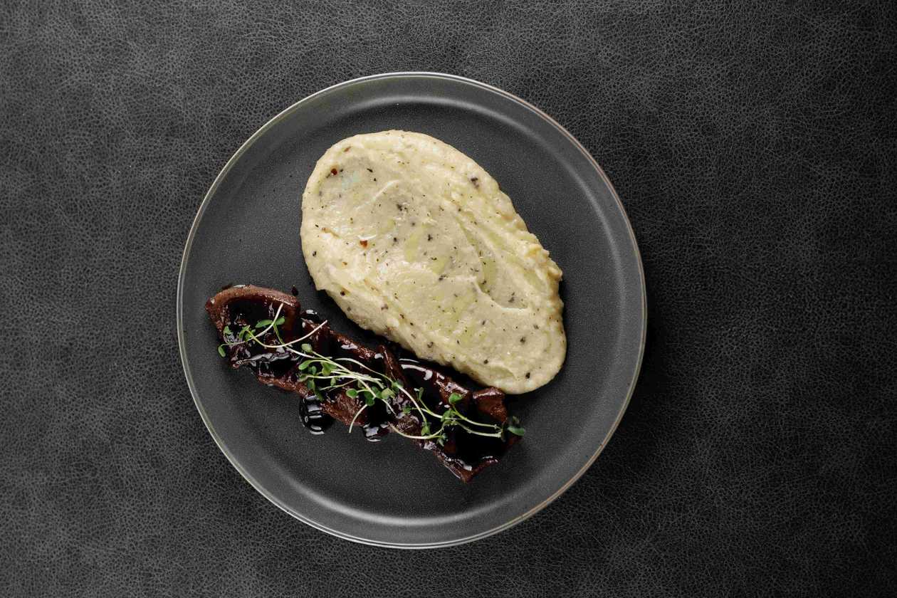 Venetian-style liver with truffle potato cream
