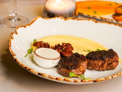 Veal Medallions with Mashed Potatoes and Chanterelles