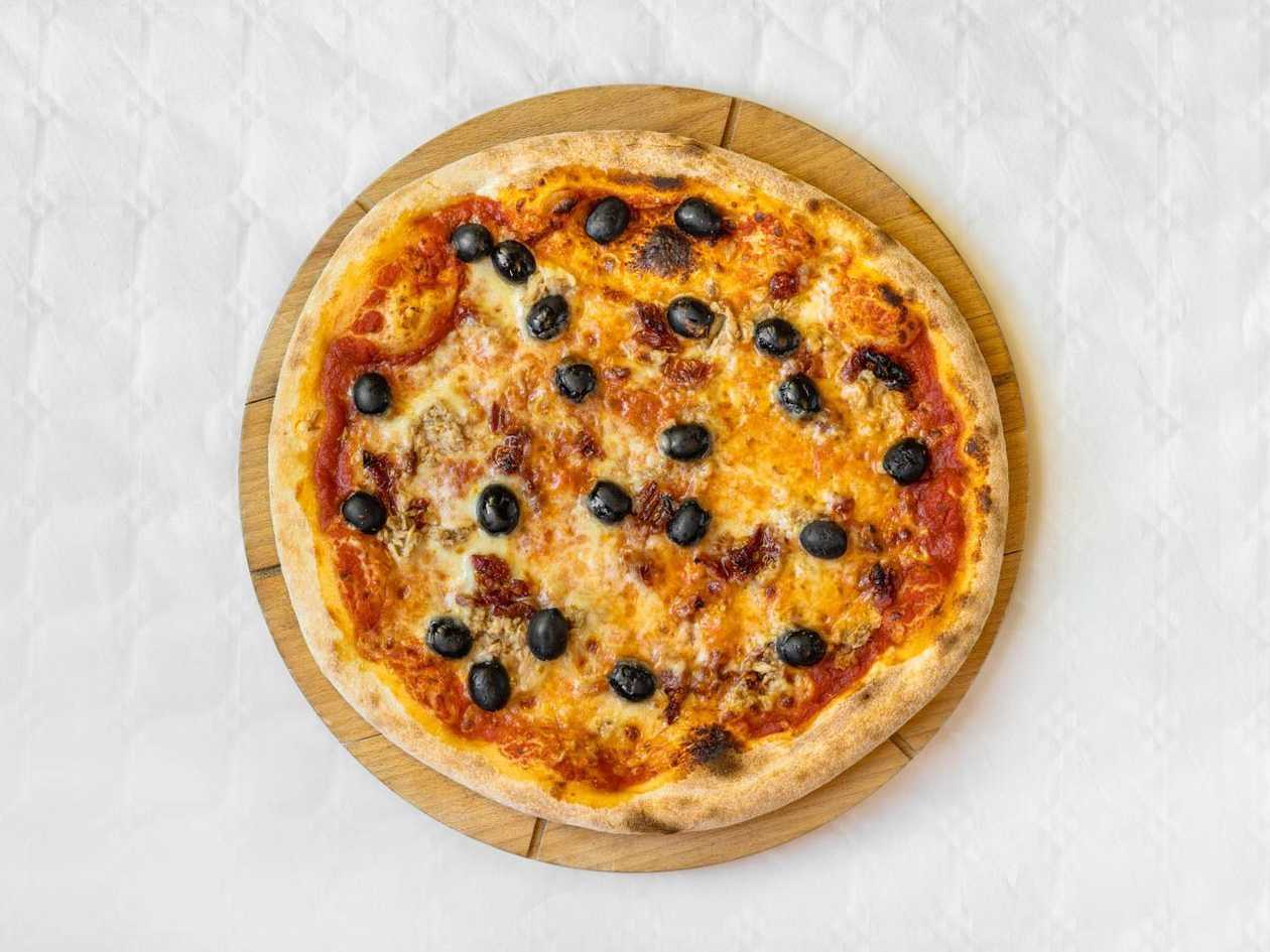 Tuna Pizza