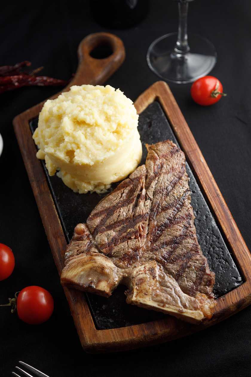 Thibbon Steak