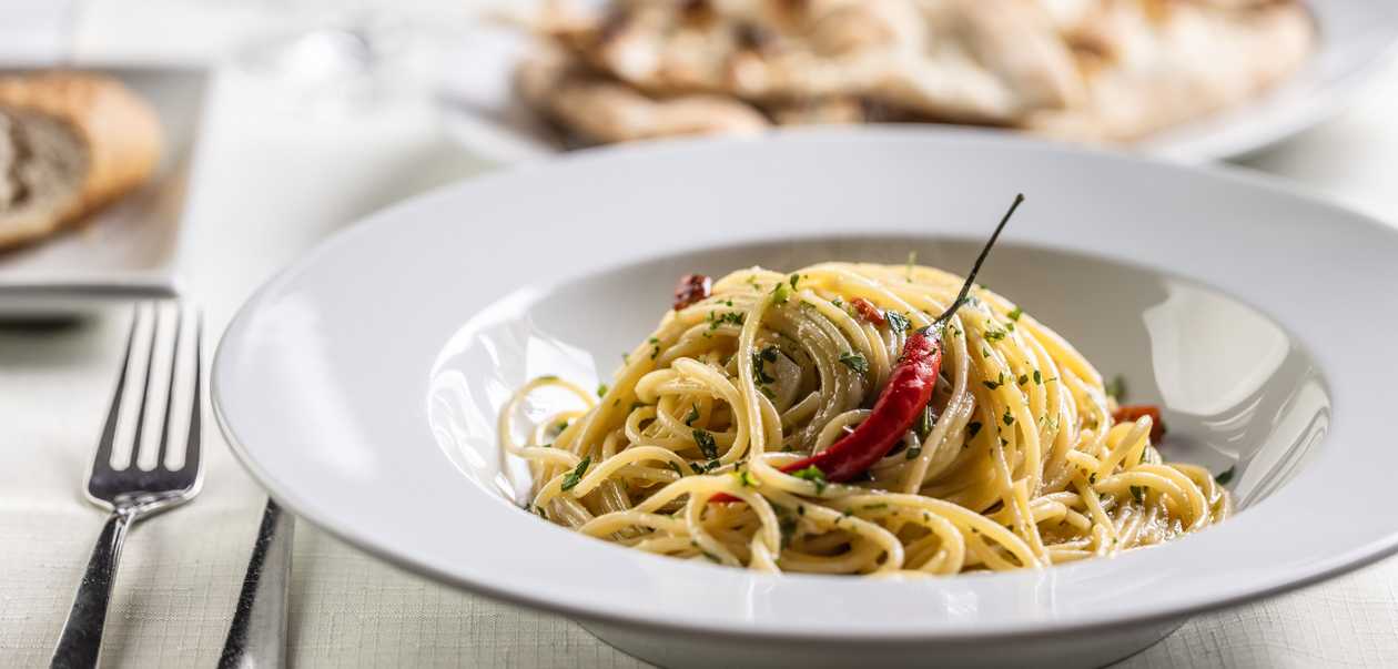 Spaghetti aglio olio e peperoncino