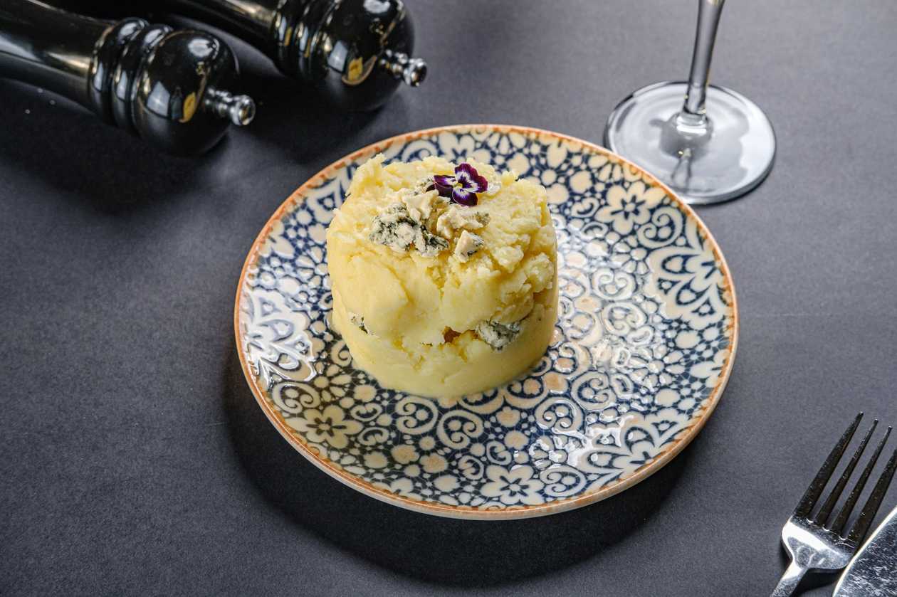 Mashed Potatoes With Cheese