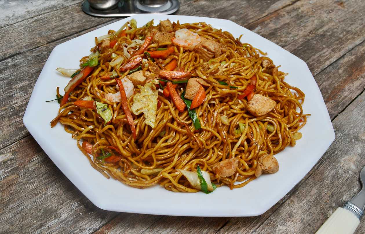 A55. Fried noodles with chicken