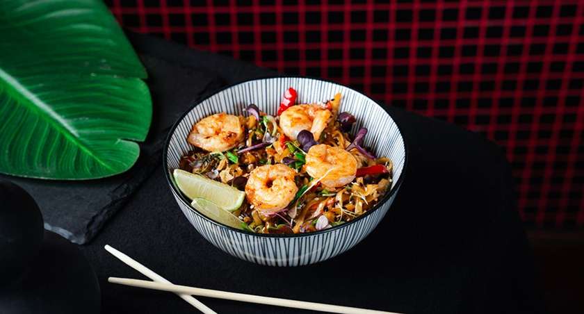 Noodles with seafood