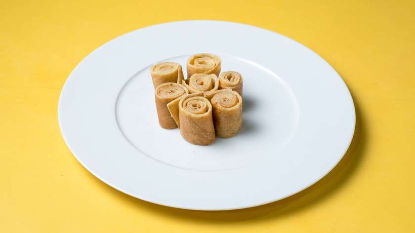 White Chocolate, Pink Chocolate, Biscuit Crepe Rolls