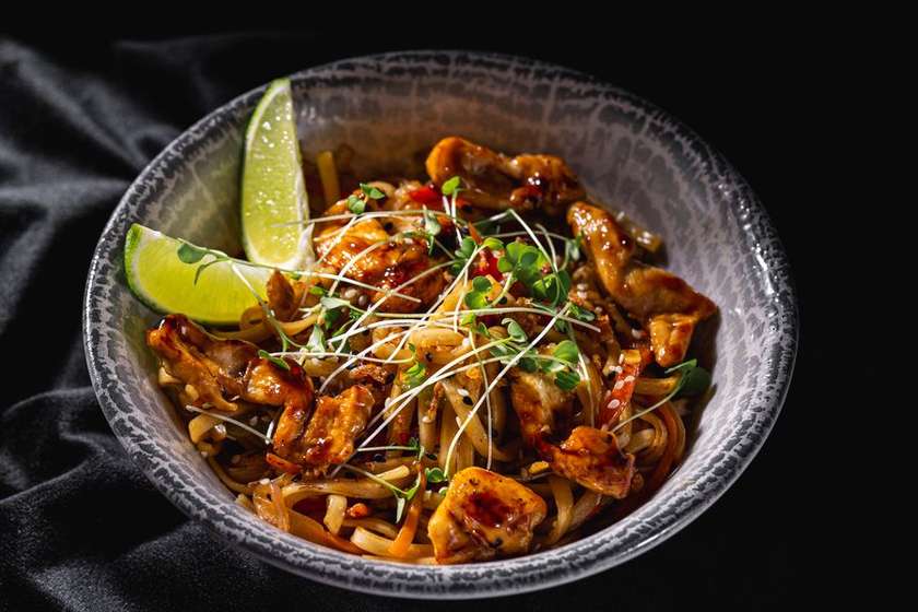 Noodles with chicken