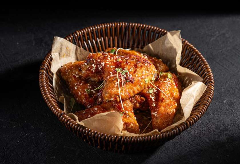 Fried chicken wings