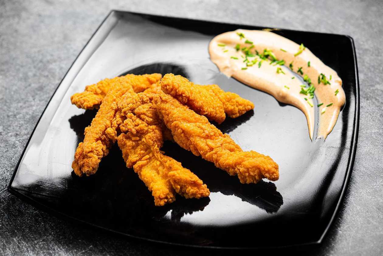 Breaded Fried Chicken Wings with Smoked Mayonnaise (10 pcs.)