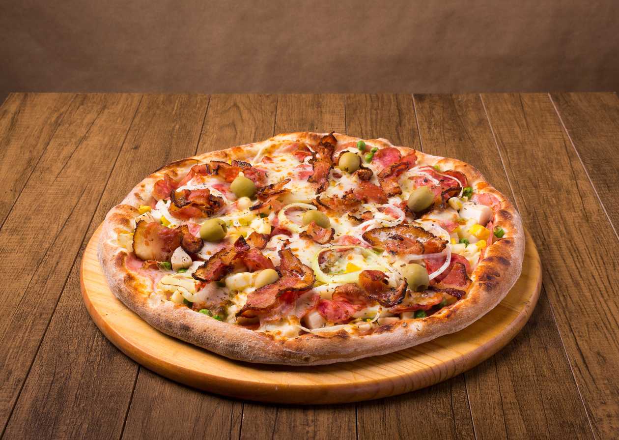 Medium Portuguese Pizza