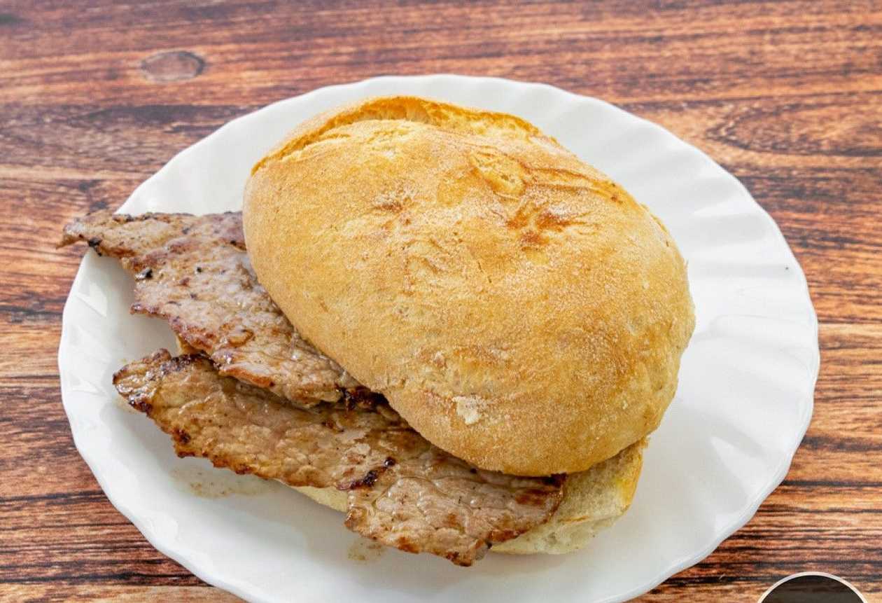 Simple Steak Sandwich