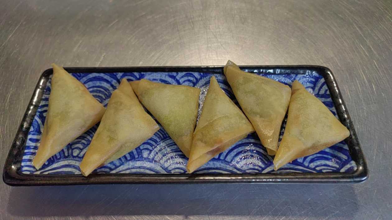 chamucas de caril