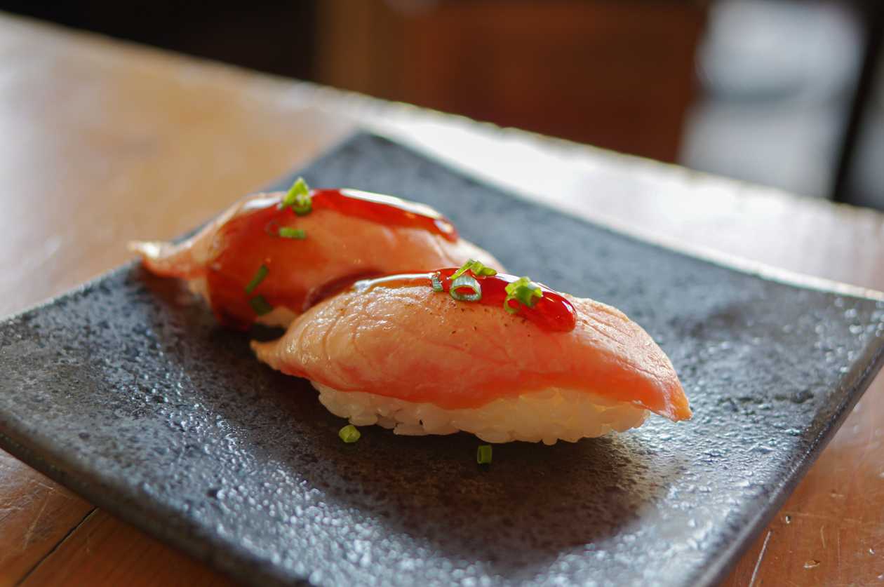 31S. Kani nigiri