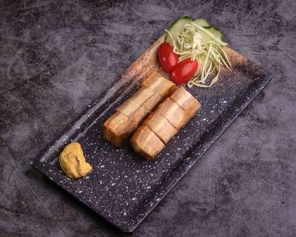 013. Guangdong Crispy Pork Belly