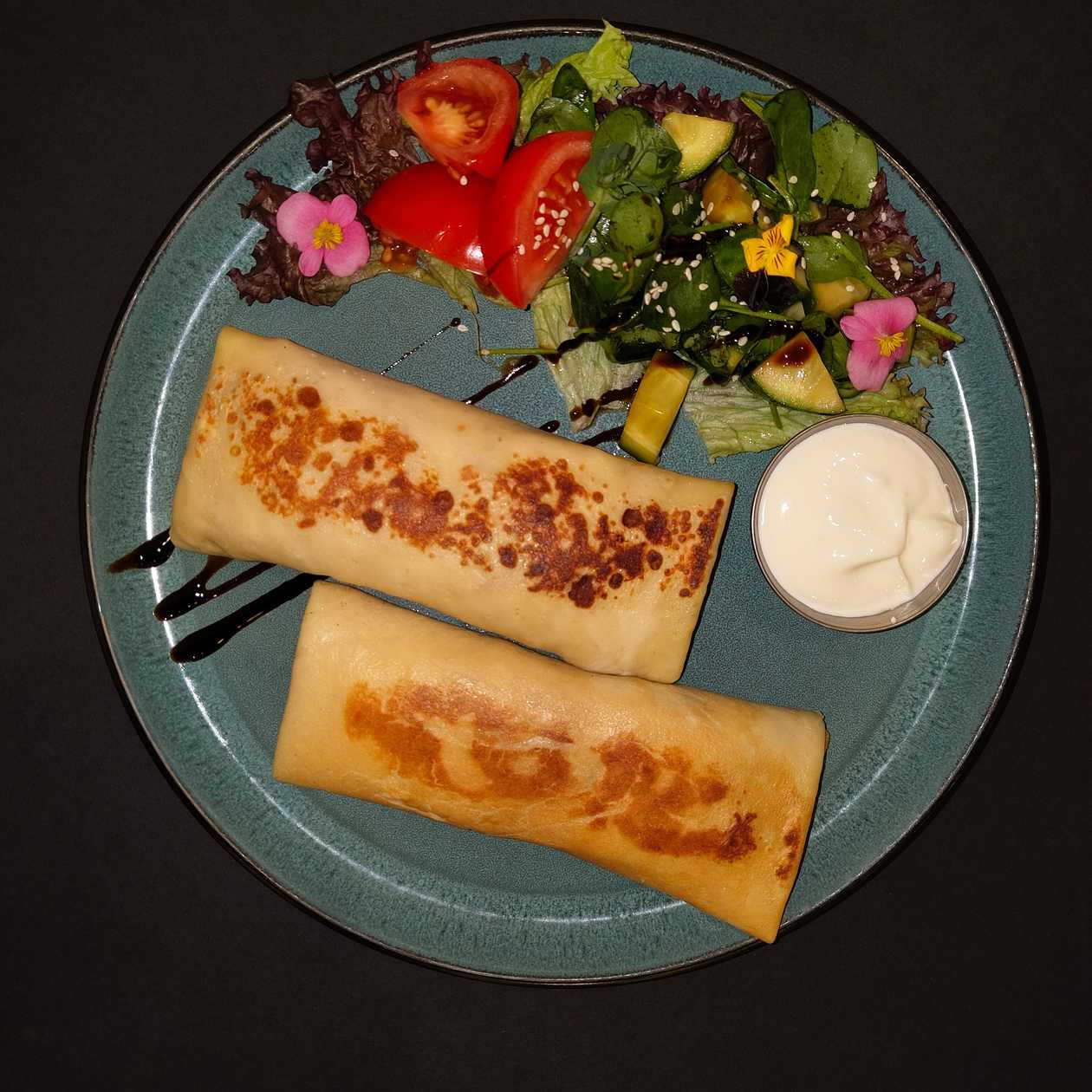 Pancakes with spinach and “Philadelphia” cheese