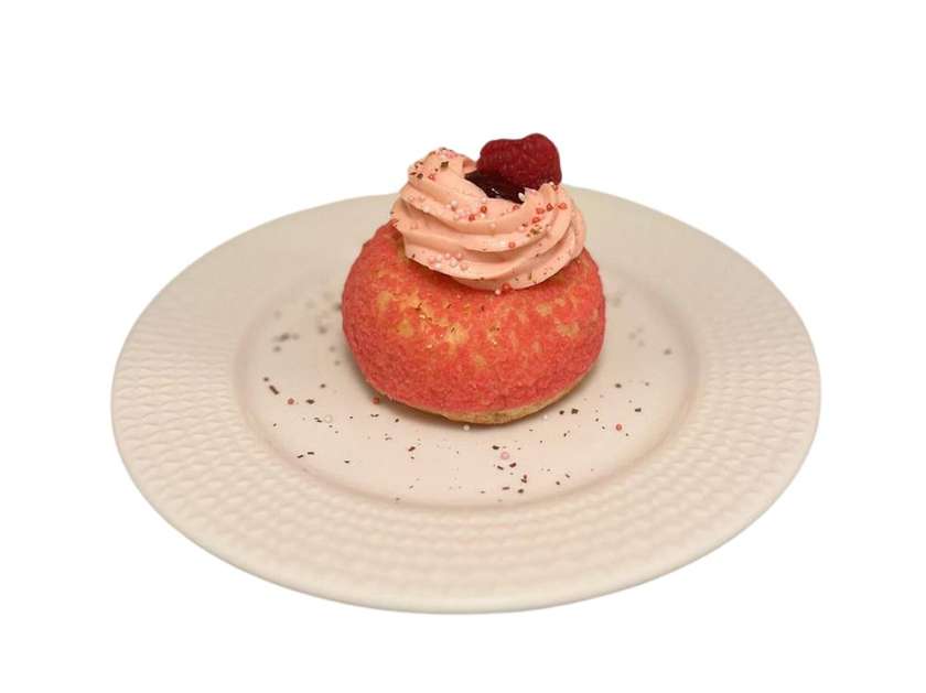 Raspberry Choux